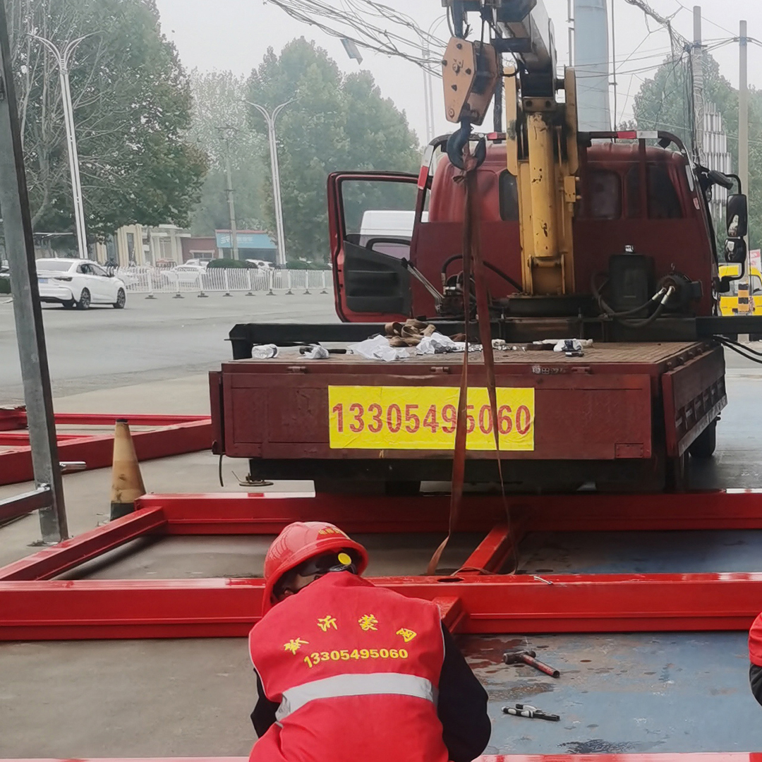 韩强智能自动洗车机：加油站的“洗车神器”